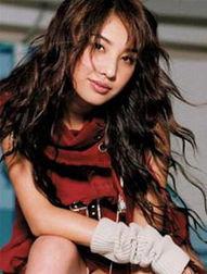 郑希怡资料,从歌手到演员，多栖发展的璀璨星途